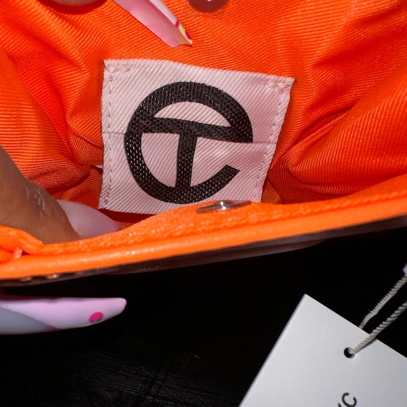 Small Orange Telfar Bag - Picture 4 of 5